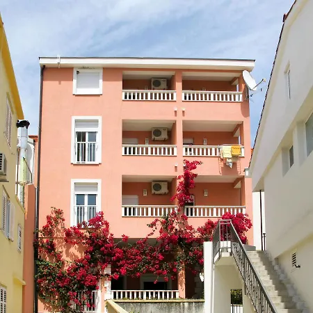 Haus Knezovic 518s *