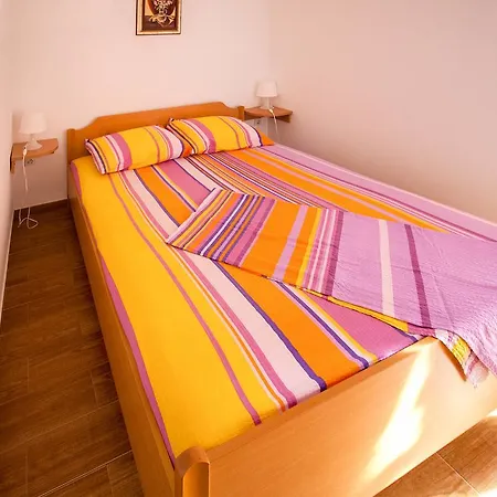 Haus Knezovic 518s *